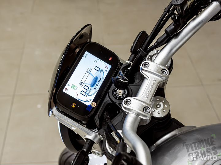 Cyclone RE5 (SR600) 2024 (Серебристый) птс