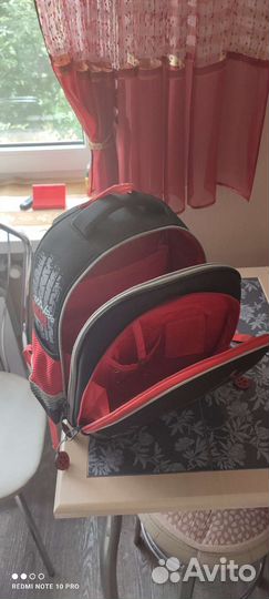 Рюкзак школьный
