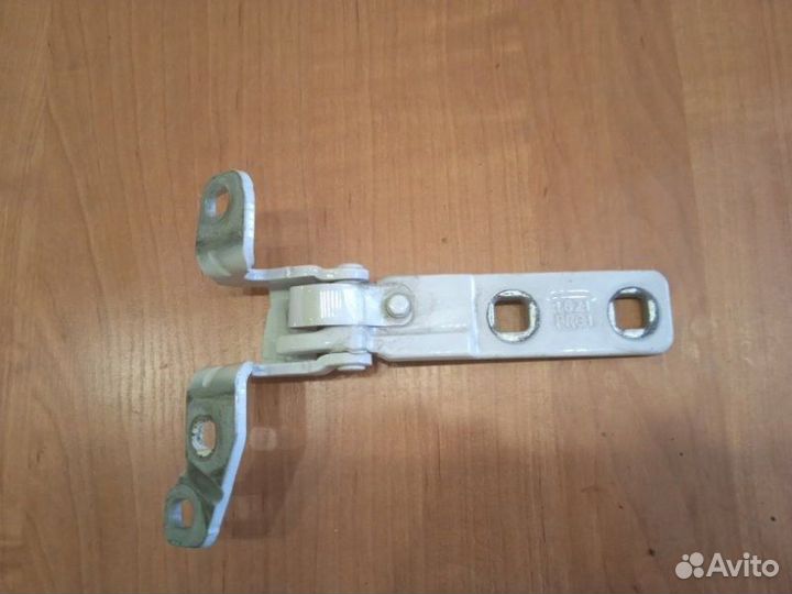 Петля двери багажника левая Bmw X5Mp F15 3.0 2016