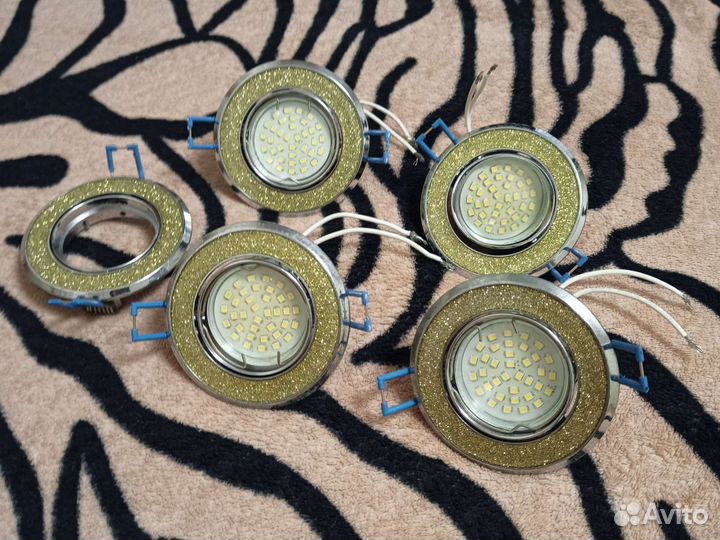 Светильник потолочный