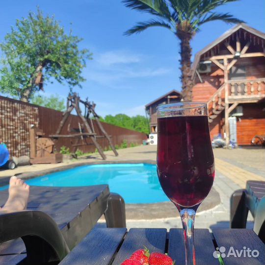 Гостевой дом с бассейном и баней