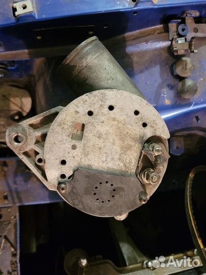 Генератор bosh bmw e34 m5 бмв е34 м5 140А s38 3.8