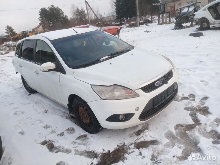 Крышка салонного фильтра Ford Focus 2