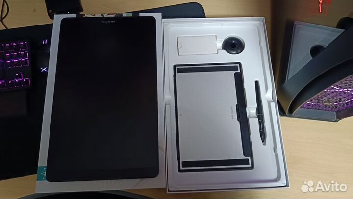 Huion kamvas 16 (2021)