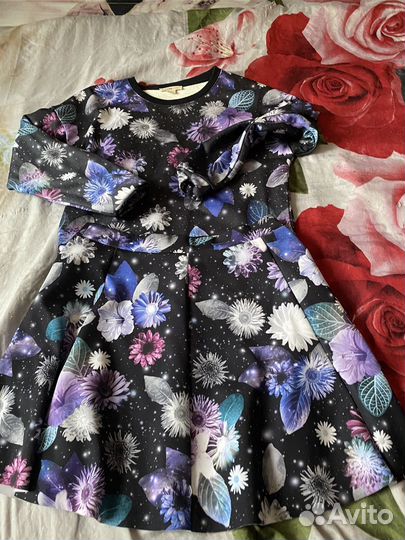 Костюм женский