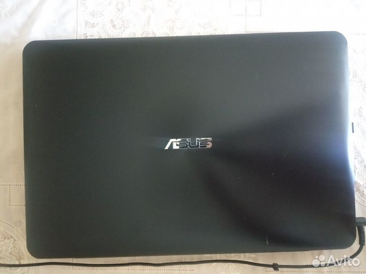 Ноутбук asus X555B