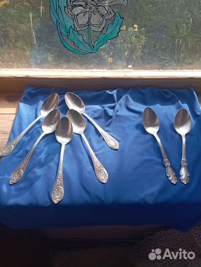 Набор столовых приборов мельхиор