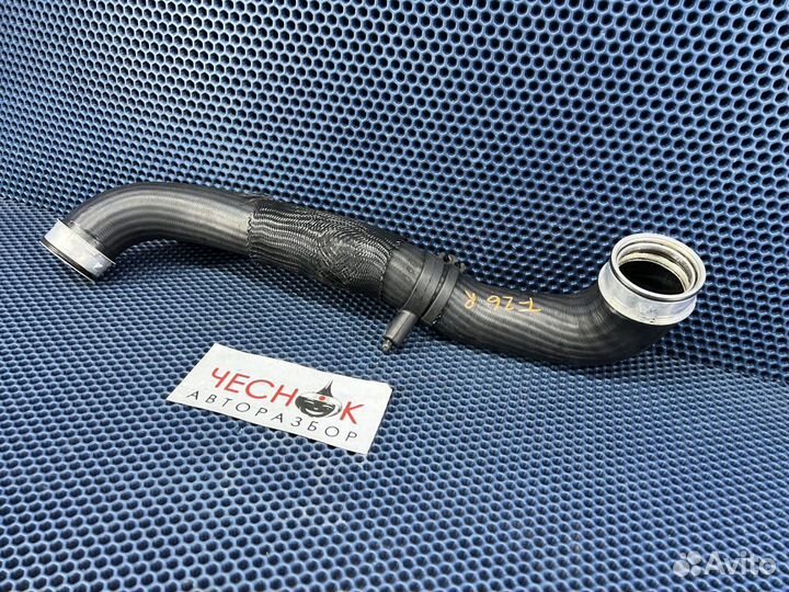 Патрубок интеркулера VW Touareg GP