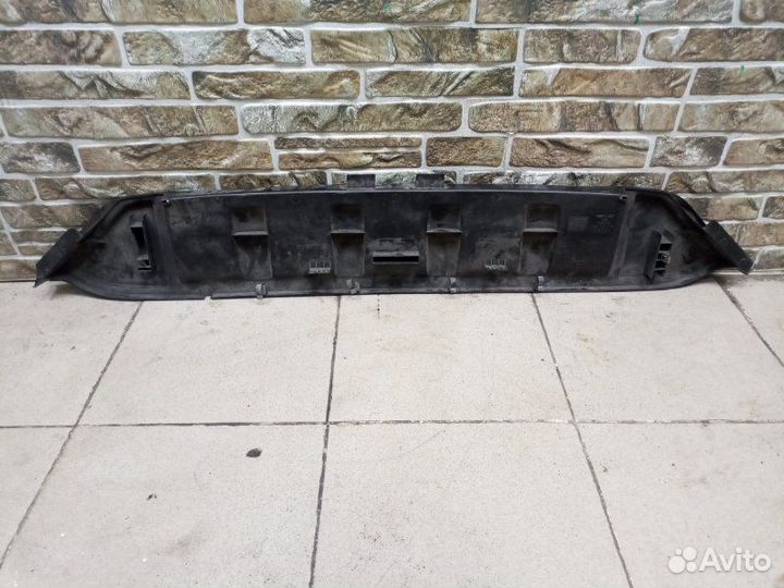 Воздухозаборник Audi Q7 4L 2013