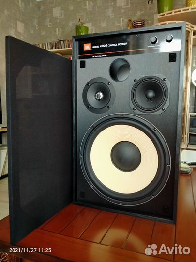 Монитор JBL 4312G - один, без пары, новый, в упако