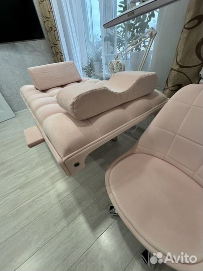 Кушетка для наращивания ресниц