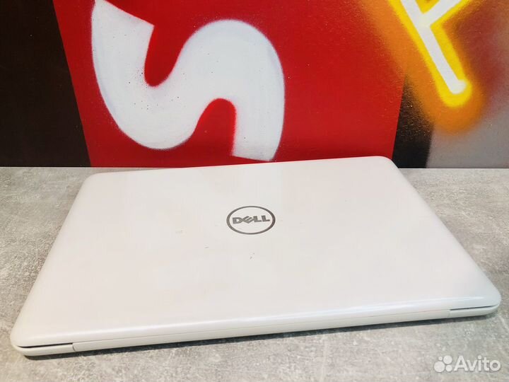 Dell Inspiron 15/Radeon R5/A9-9400/ram 8gb/ssd 240