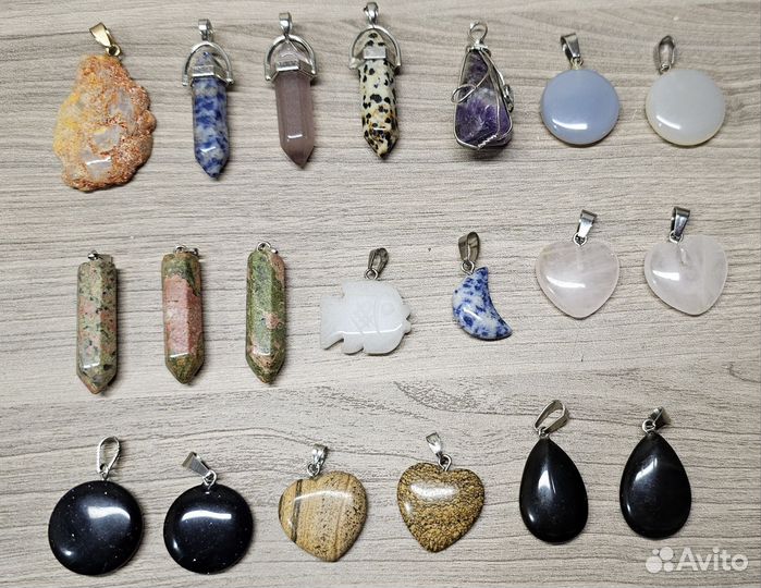 Кулон из натурального камня