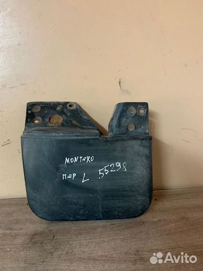 Брызговик передний правый Montero Sport (K9)