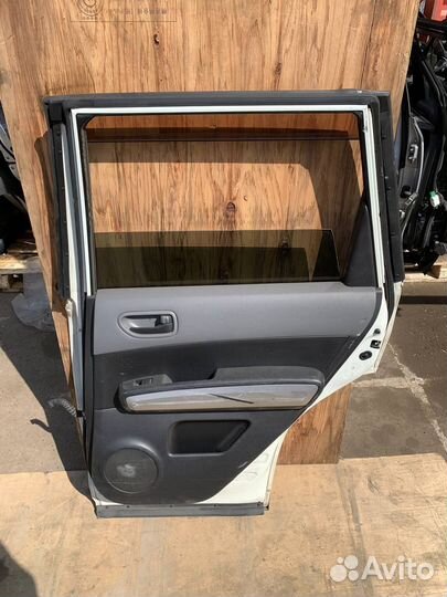 Дверь задняя правая Nissan Икстрейл T31