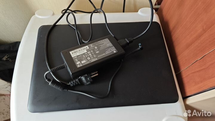 Игровой ноутбук HP Omen 15-ax006ur