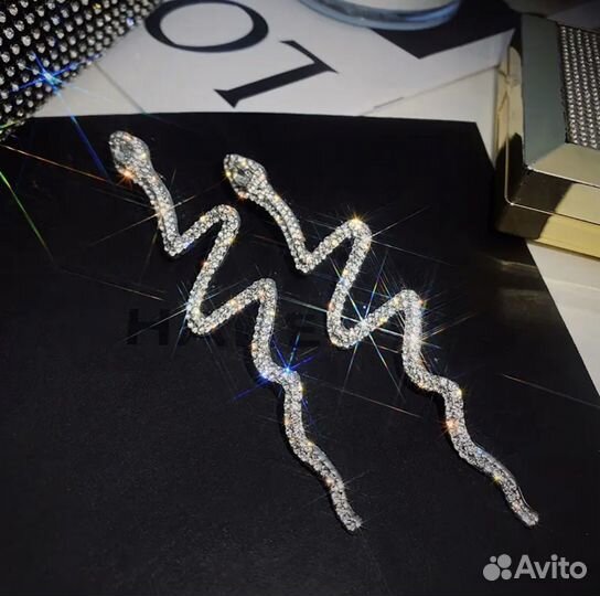 Набор. Кольцо и серьги в виде змеи