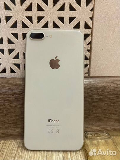 iPhone 8 Plus, 64 ГБ
