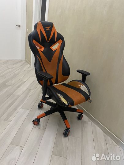 Игровое кресло Б/У Даром