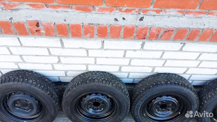Продам зимнюю резину r13 4х98