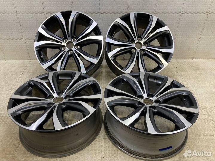 Комплект литых дисков R20 Lexus RX 4