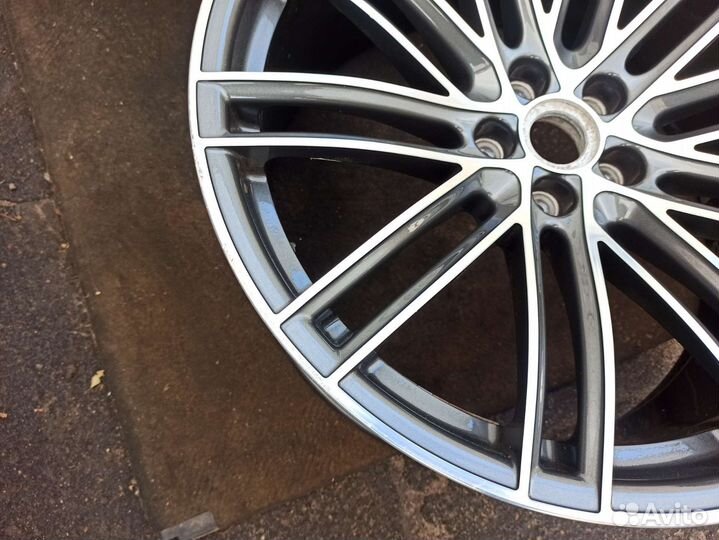 Porsche Macan R21 два диска перед зад ковка