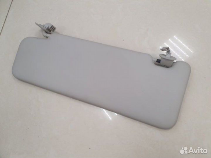 Козырек солнцезащитный правый Renault Logan L8