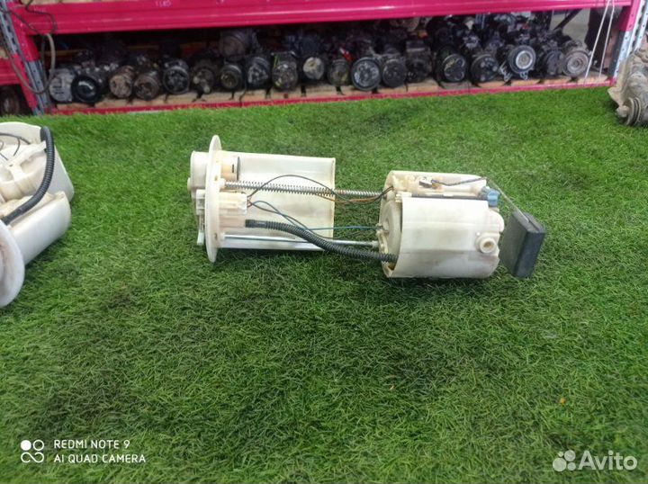 Насос топливный Toyota Corolla E120 2000-2007