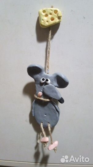 Магнит Мышь повесилась