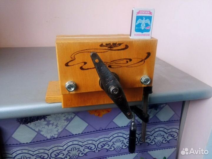 Тиски из дерева