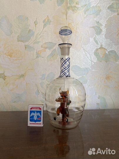 Графин СССР черт в бутылке прозрачный