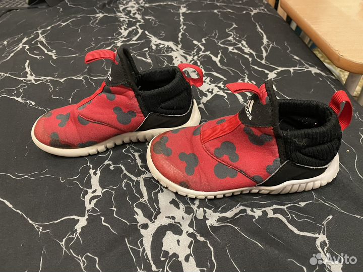 Кроссовки Adidas