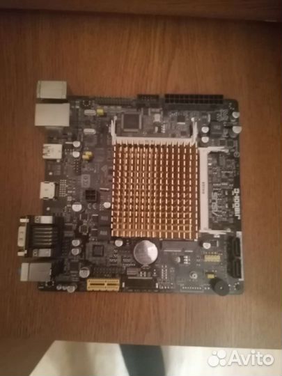 Материнская плата