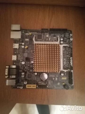 Материнская плата