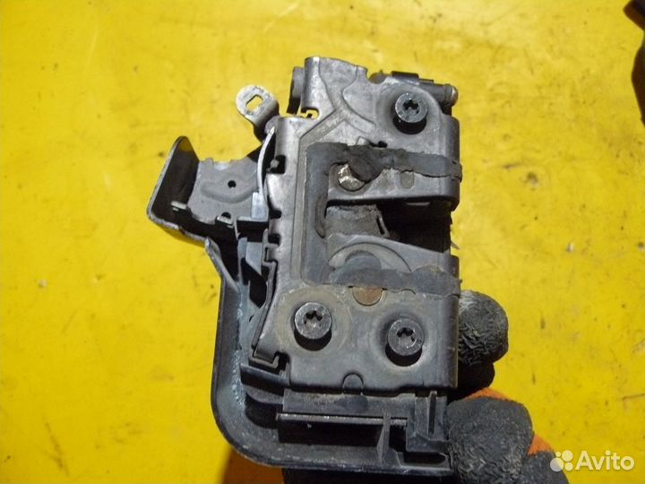 Замок двери передней правой для Ford Focus 2