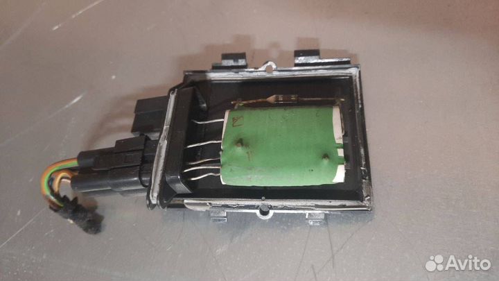 Сопротивление печки Audi A4 B5 1995 3131090062