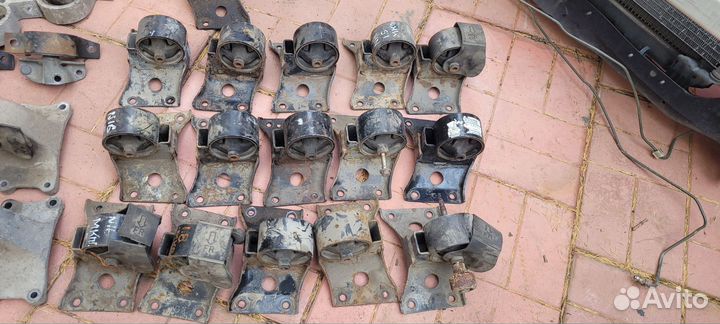 Подушка кпп nissan almera n16