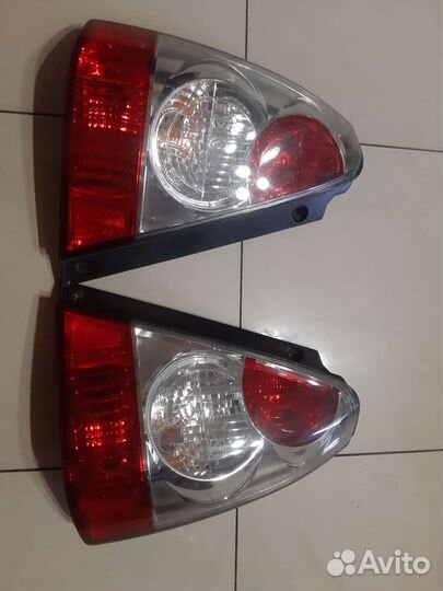 Фонарь задний Субару Форестер sg 2005-2007г.в