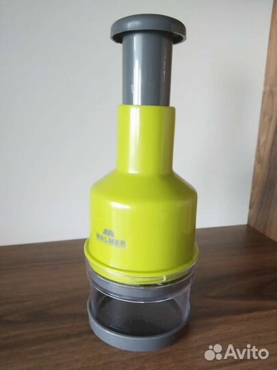 Измельчитель для чеснока, зелени и овощей