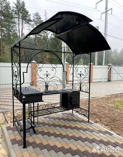 Мангал с лавочкой