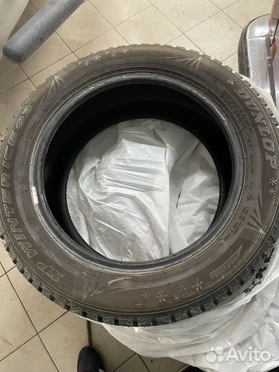 Dunlop SP Winter Ice 03 205/55 R16