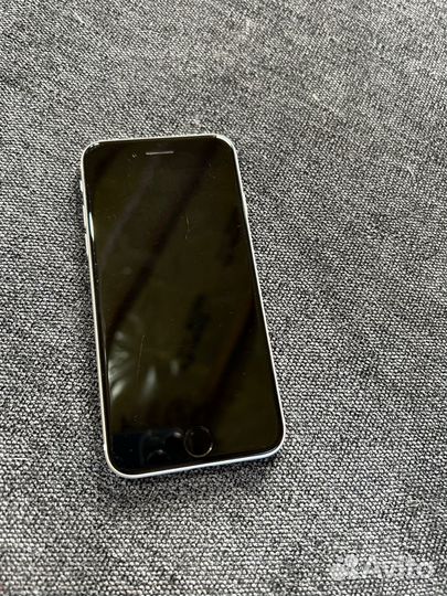 iPhone SE (2022), 128 ГБ