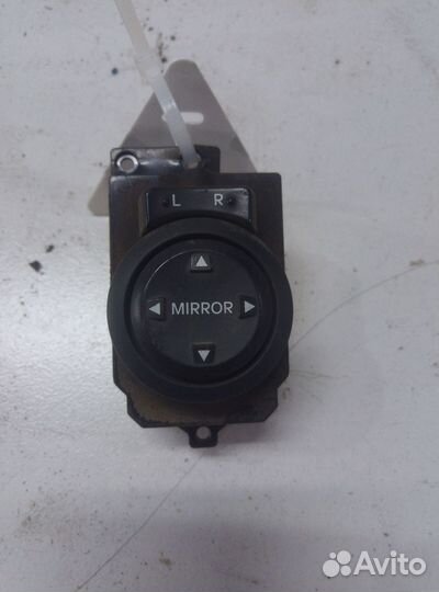 Kia Rio (QB) lll переключатель регулировки зеркала