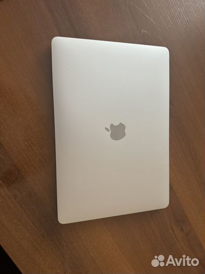 Apple macbook pro 13 2022 m2