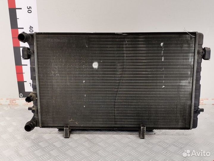 Радиатор основной для Volkswagen Golf 4