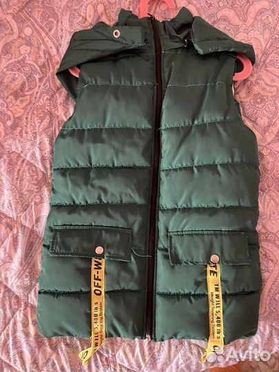 Жилетка вещи на девочку