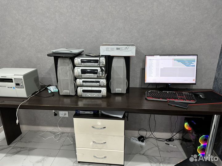 Письменный стол бу +тумба бу