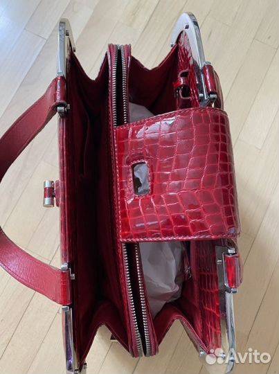 Сумка красная лакированная Турция Б/У