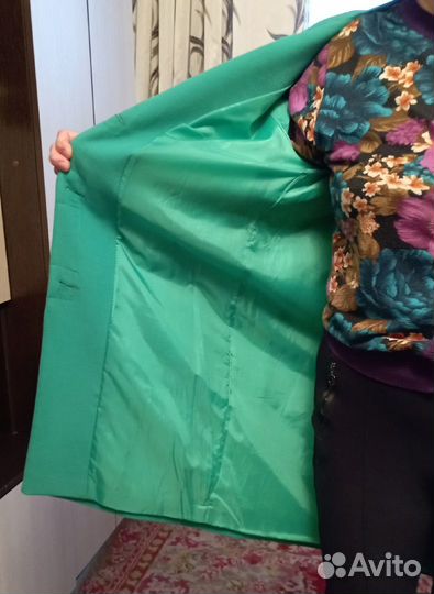 Пальто женское демисезонное размер 48-50