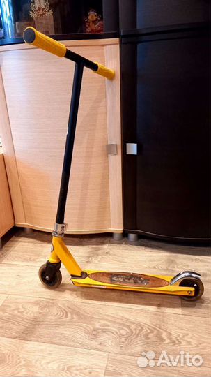 Трюковой самокат